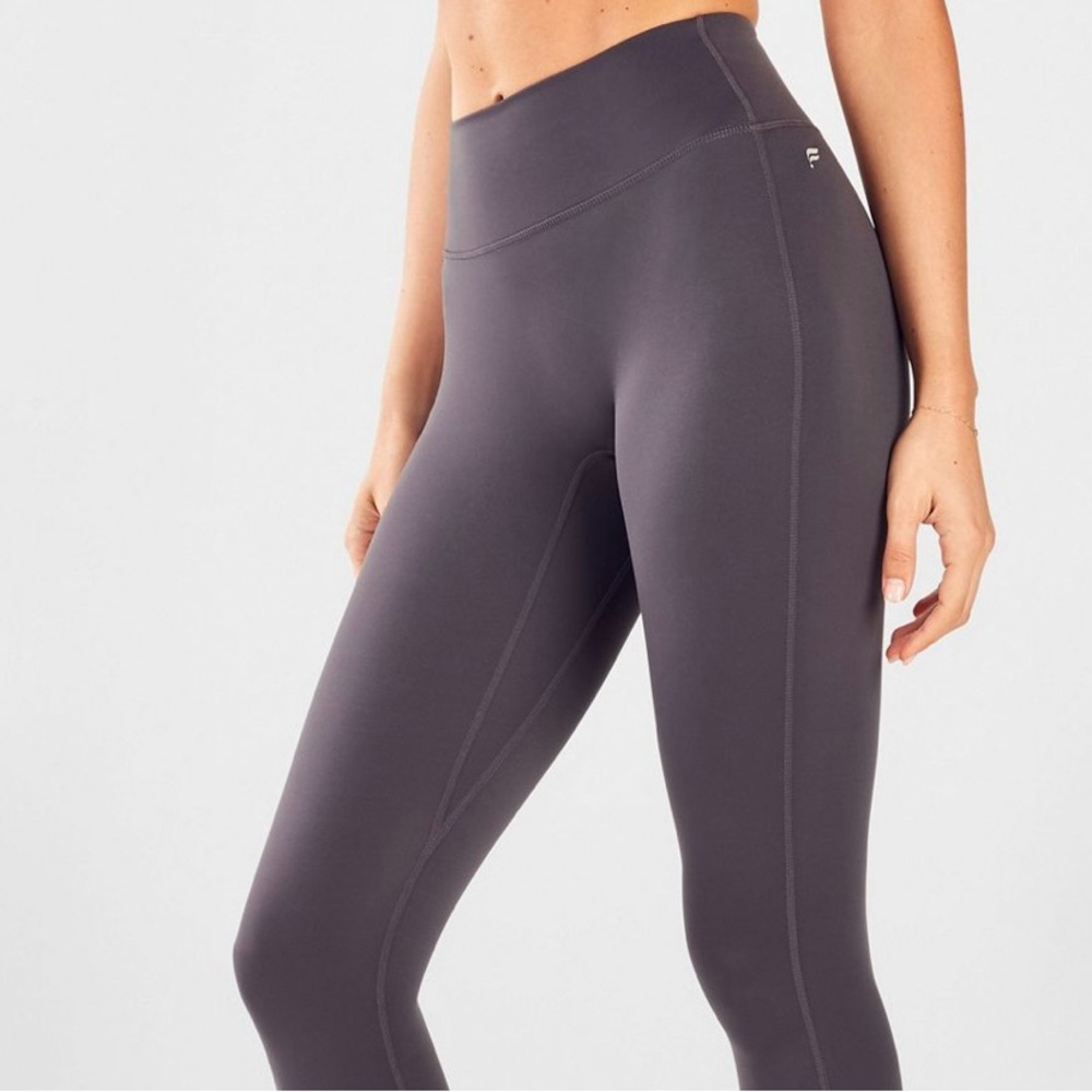 Fabletics Trinity Motion 375 Pewter Medium Women’… - image 2